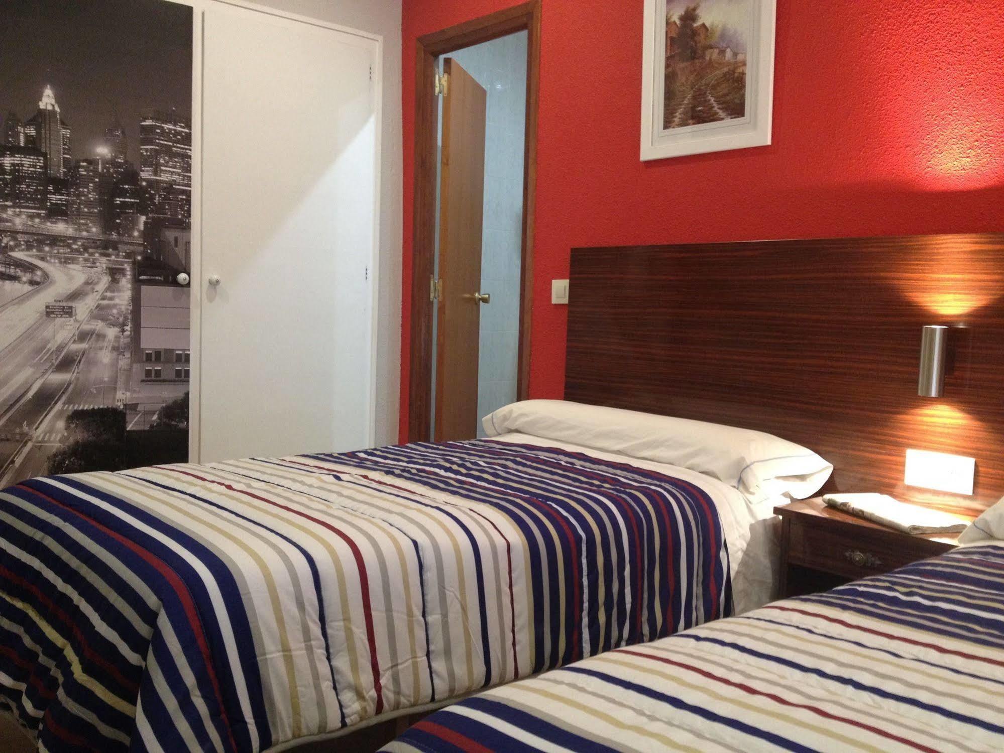Hotel Marrodan 이르네디요 외부 사진
